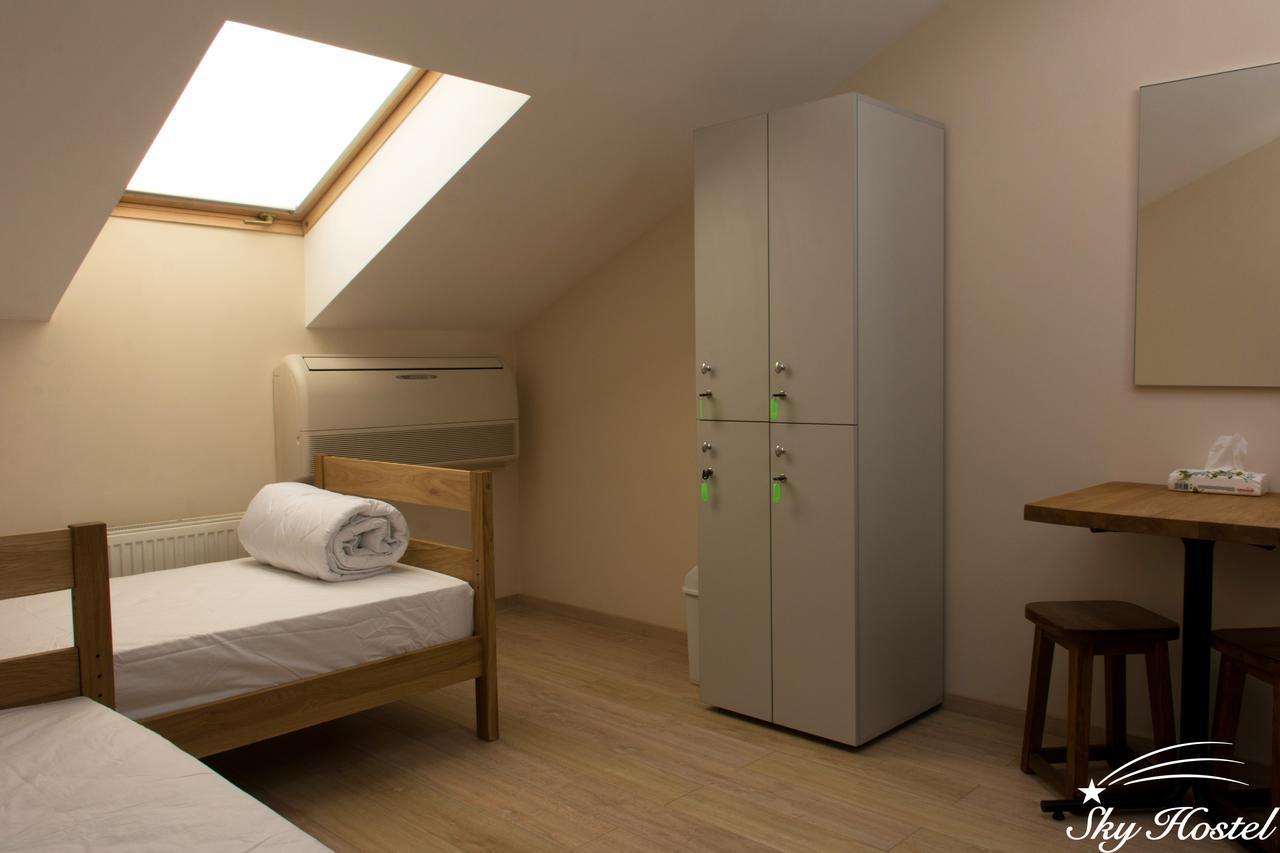 Sky Hostel Kyiv Exterior photo